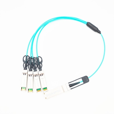4x10G SFP+へのブレイクアウトCisco QSFP-4X10G-AOC多用性があるQSFP+